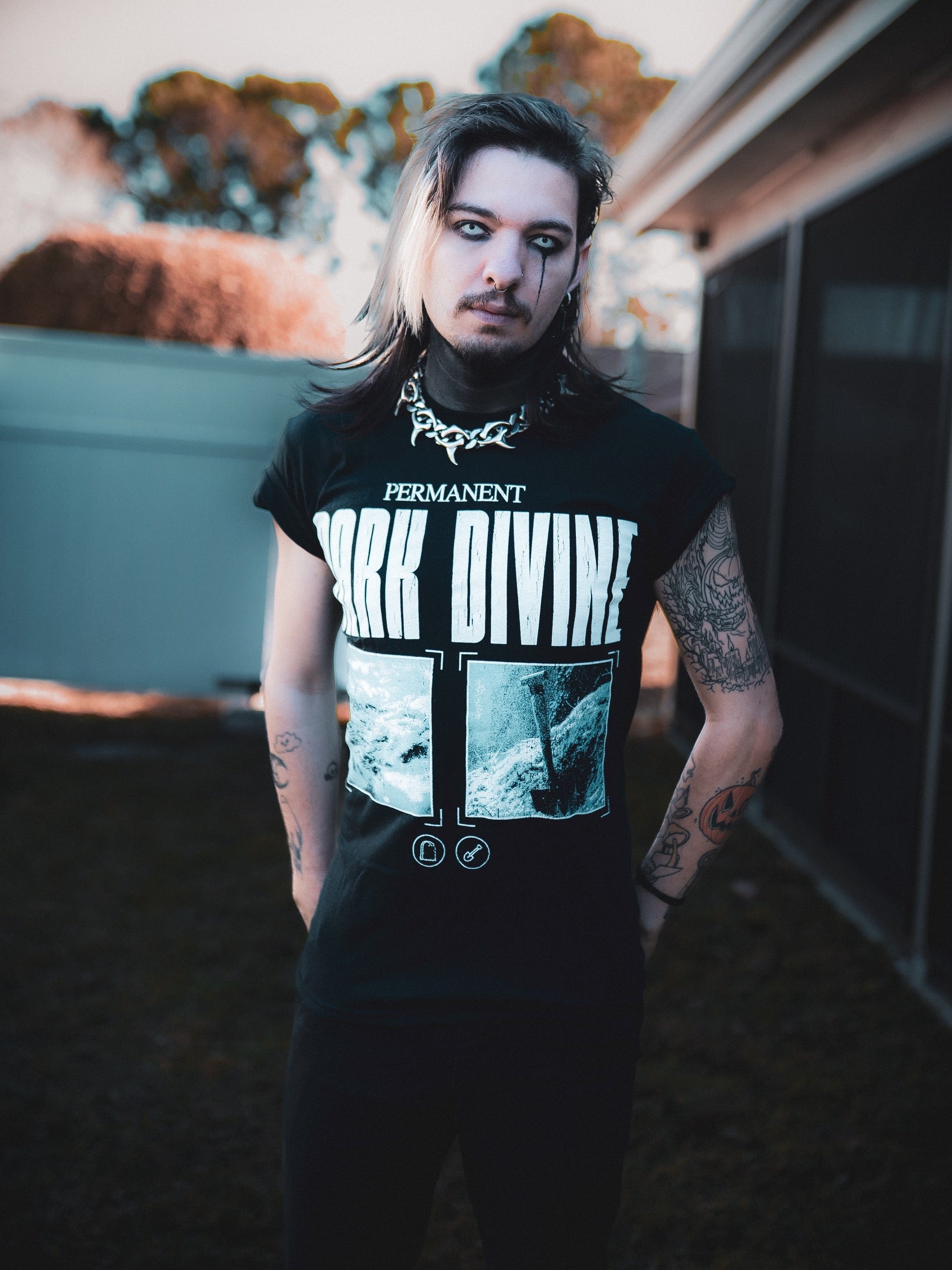 Permanent Tee – Dark Divine